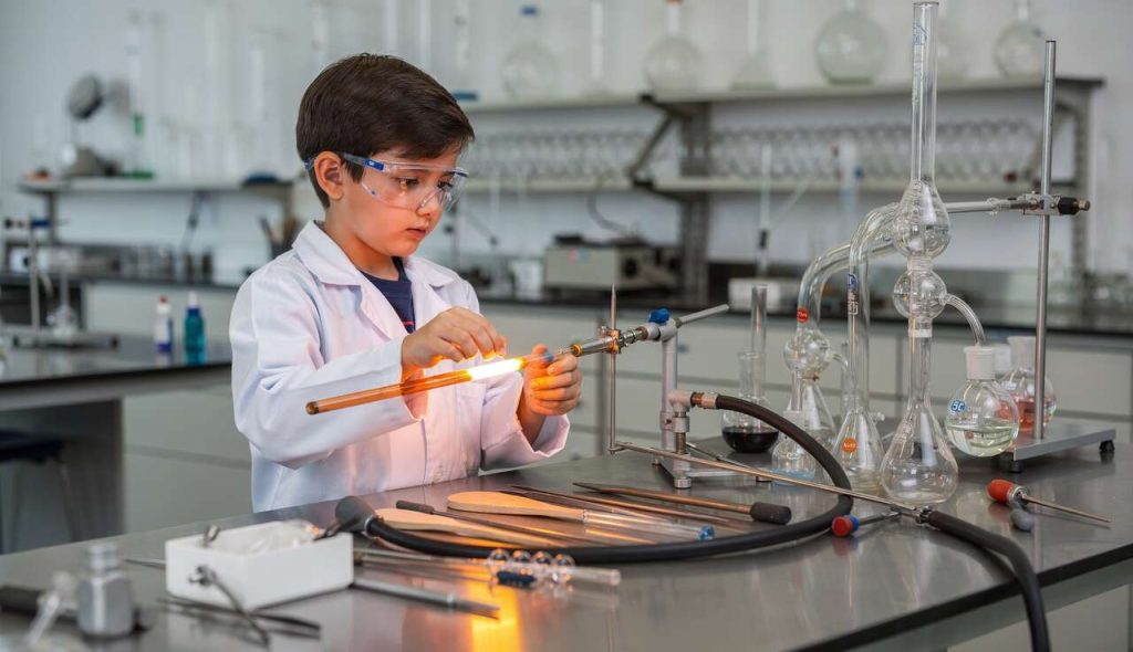 Comment intégrer un bac pro verrerie scientifique